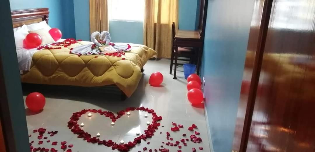 Hostal Zamorano Hotel Quito Luaran gambar